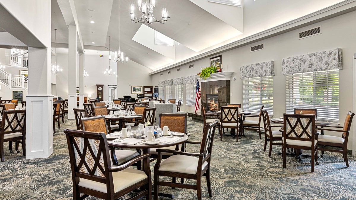 The dining room at Oak Park Retirement set for mealtime